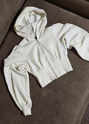Коротка приталена кофта bershka s