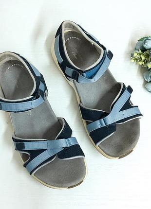 Босоніжки спортивні трекінгові шкіряні сандалі clarks.