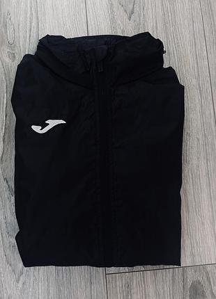 Продам вітрівку joma