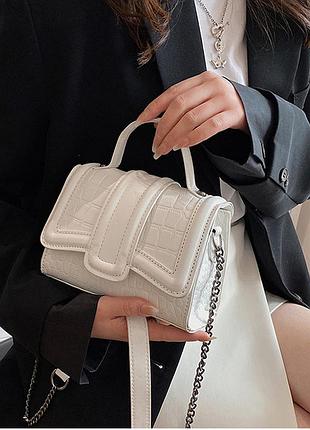 Стильная сумка zara базовая, минималистичная, белая, мини, кроссбоди, через плечо,