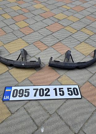 Кронштейн правый, левый передние под фары renault scenic 2,рено сценик 2 8200183758 8200183741