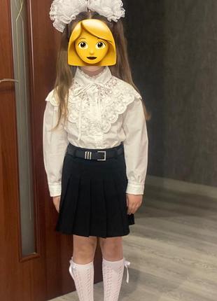 Блузочка і спідничка для дівчинки.