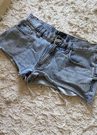 Шорти джинсові asos design розмір 38 класична модель ❤️ 230 гривень