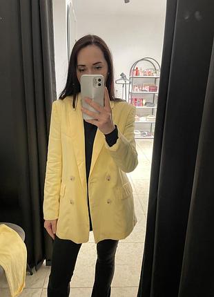 Новий жакет bershka