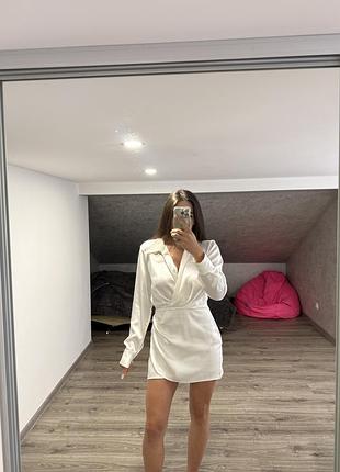 Zara біле плаття в розмірі s