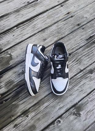 Кроссовки найк. nike dunk low. nike dunk. кроссовки nike. кроссовки 39 размер.