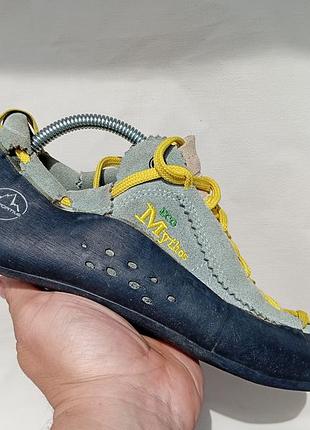 Стерельщики скалолазка la sportiva mythos eco в цвете greenbay.