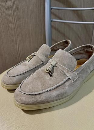 Лофери від loro piana