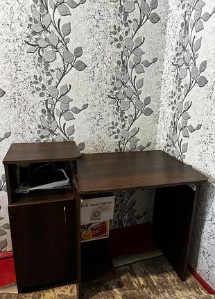 Продам компʼютерний стіл 2