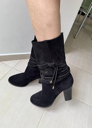 Продам замшеві чоботи jimmy choo