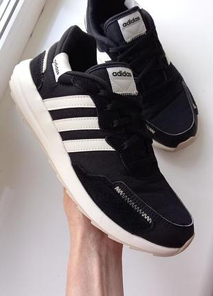 Кроссовки adidas retrorun