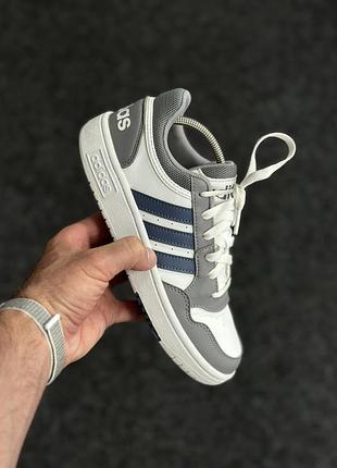 Кросівки adidas