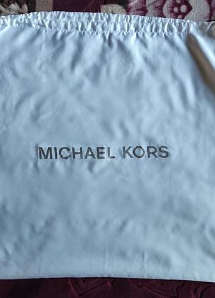 Пильовик michael kors 56х56 см.