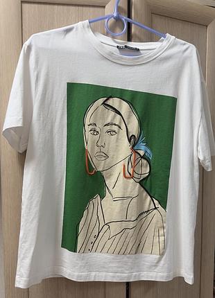 Zara жіноча футболка, розмір s