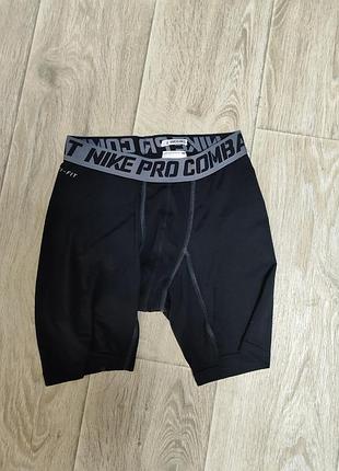 Черные компрессионные шорты nike pro combat l