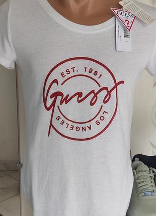 Футболка guess