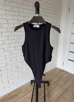 Боді bershka