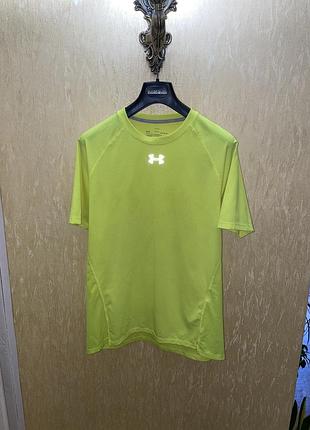 Футболка under armour