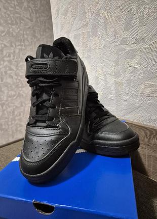Кросівки чоловічі adidas original