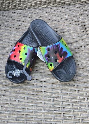 Шлепки crocs classic tie-dye graphic slide
w7 j5-37/38