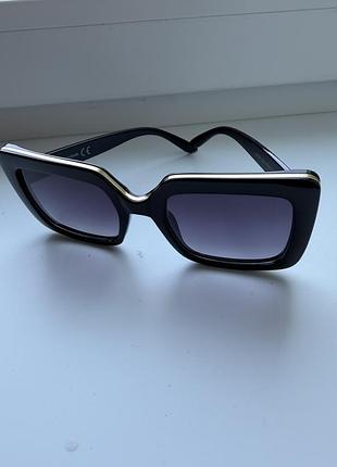 Солнцезащитные очки новые
