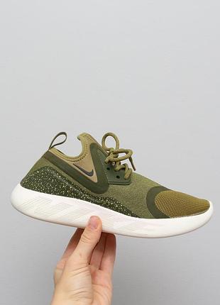 Кроссовки nike lunarcharge essential оригинал на стопу 22.5 см
