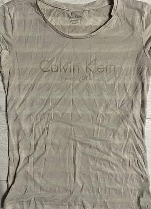 Жіноча футболка calvin klein xs