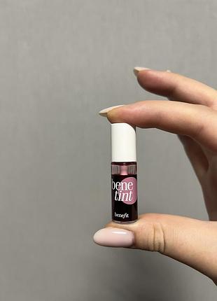 Тінт для губ і щік benefit benetint rose-tinted lip & cheek stain 2 ml mini