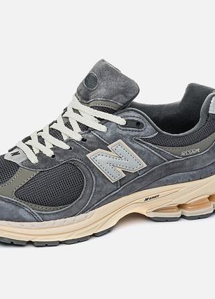 Balance 2002r dark grey cream