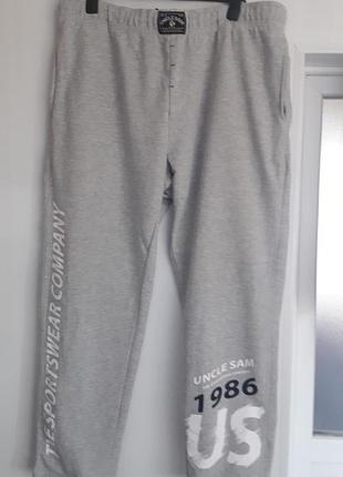 Unc lesam 
48/4xl/56( батал 
серые теплые спортивные штаны на байке на высокий рост
на резинке э шнурок для регулирования 
очень хорошее состояние без дефектов