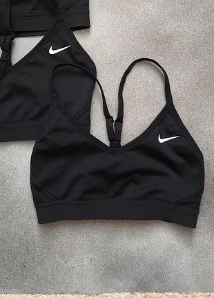 Спортивний жіночий топ nike