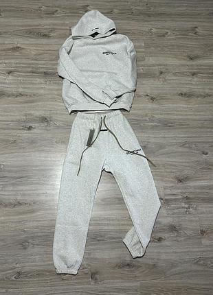 Худи essentials