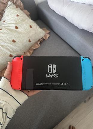 Продам nintendo switch v1