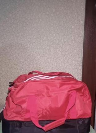 Спортивна сумка з окремим відділом для взуття  .на блискавці