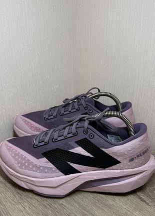 Кроссовки new balance fuelcell rebel