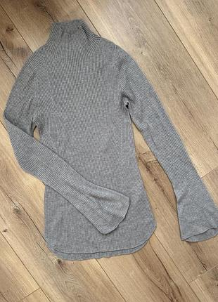 Светр uniqlo 2