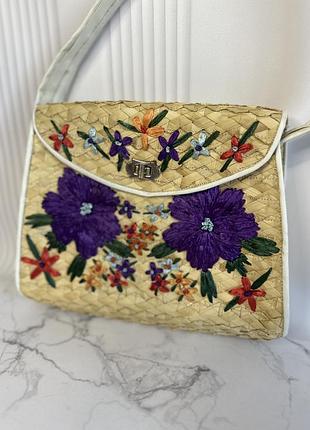 Вінтажно-солом'яна сумка 1960 років з вишивкою