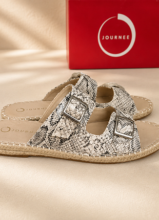 Женские шлепанцы journee collection 43–44 г.
