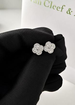 Нові сережки від van cleef стильні сережки у формі квітки