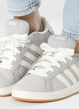 Замшеві кросівки adidas, оригінал, р-р 37, уст 24 см