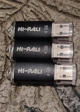 Флешка 4 гб hi-rali 10.8-11.0/11.8-11.9 черная хирали