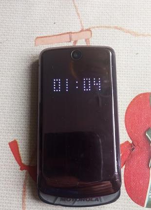 Продам телефон  motorola 3