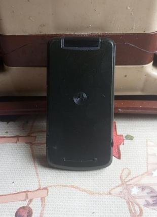 Продам телефон  motorola 4