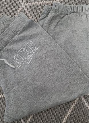 Фирменные бриджи nike