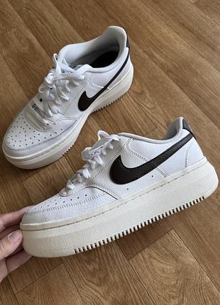 Кросівки жіночі демісезонні 39 р nike court vision alta dm0113-103