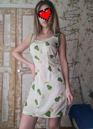 Сукня з квітами