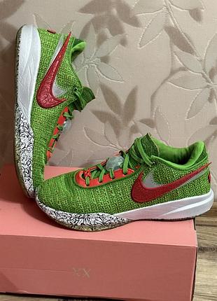 Кросівки баскетбольні lebron 20, розмір 43, устілка 27,5 см