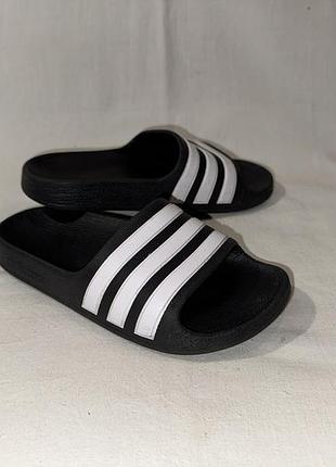 Шлепанцы* adidas* вьетнам р. 29 (19.00см)