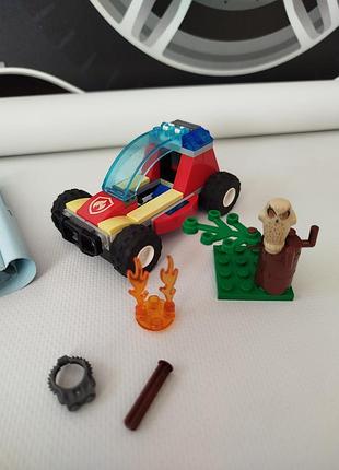 Конструктор lego city лесные пожарные 60247, деталей 84