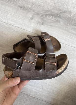 Босоніжки birkenstock